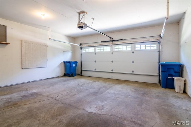 170 Coventry Way, Highland, IL 62249 - garage featuring a garage door opener