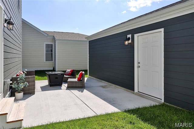 3092 Pirogue St, Saint Charles, MO 63301 - view of patio