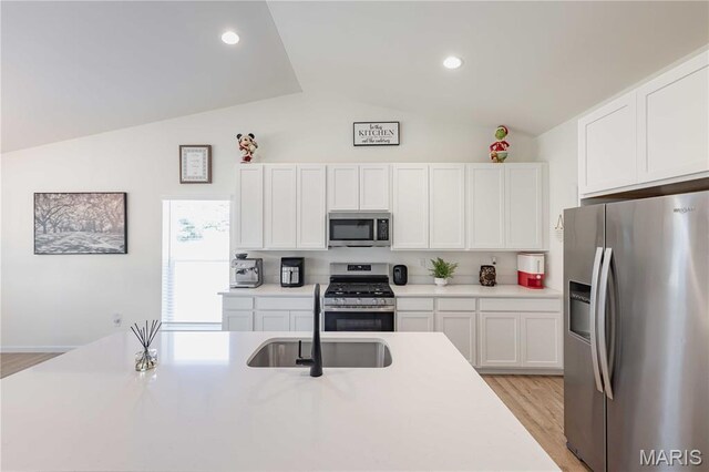16805 River Stone Dr, Florissant, MO 63031