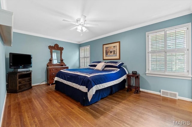 1843 Manor Hill Rd, Saint Louis, MO 63131 - bedroom featuring wood finished floors, crown molding, and ceiling fan