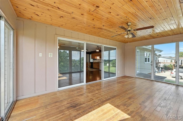1467 Crystal Heights Rd, Crystal City, MO 63019 - unfurnished sunroom featuring a ceiling fan and plenty of natural light