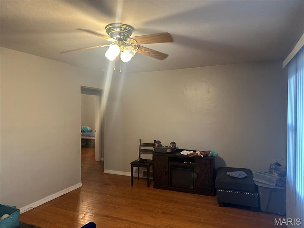 615 Florland Dr, Florissant, MO 63031 - photo 4