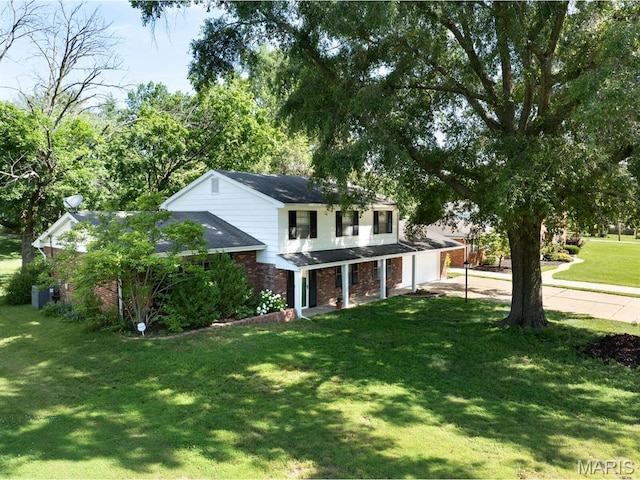 12015 Charwick Dr, Saint Louis, MO 63128 - photo 1