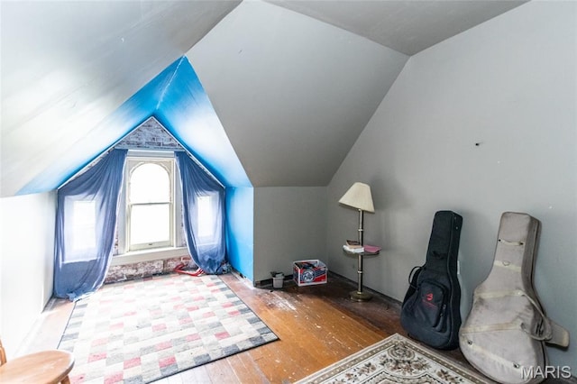 3815 N 20th St, Saint Louis, MO 63107 - rec room featuring hardwood / wood-style floors and lofted ceiling