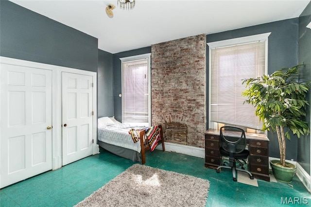 3815 N 20th St, Saint Louis, MO 63107 - carpeted bedroom with baseboards