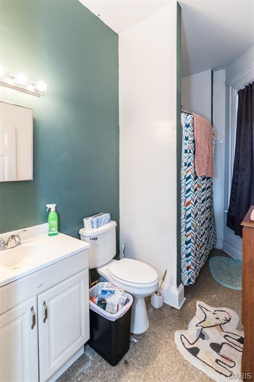 3815 N 20th St, Saint Louis, MO 63107 - bathroom with vanity and a shower with shower curtain
