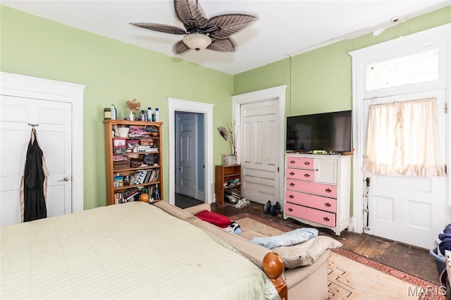 3815 N 20th St, Saint Louis, MO 63107 - bedroom with wood finished floors and ceiling fan