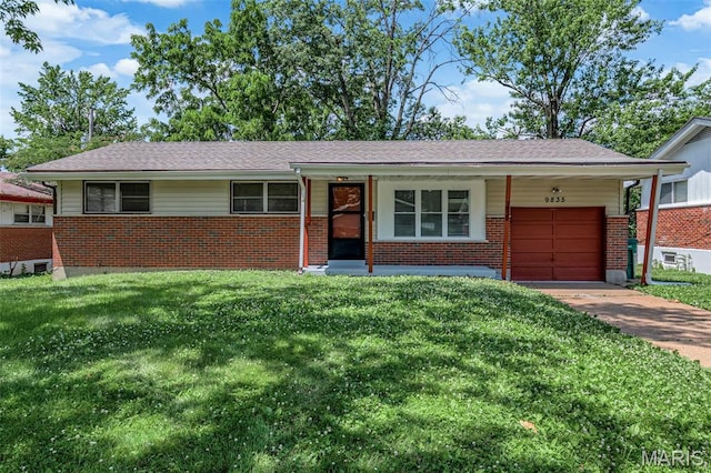 9835 Lawnview Dr, Saint Louis, MO 63136 - photo 1