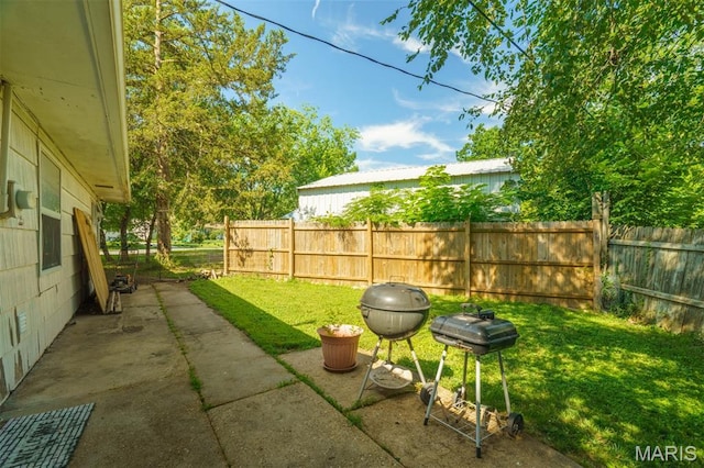 33 Southbrook Dr, Rolla, MO 65401 - view of yard with a patio area