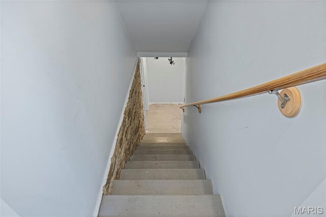 3112 Bentwater Pl, Saint Charles, MO 63301 - view of staircase
