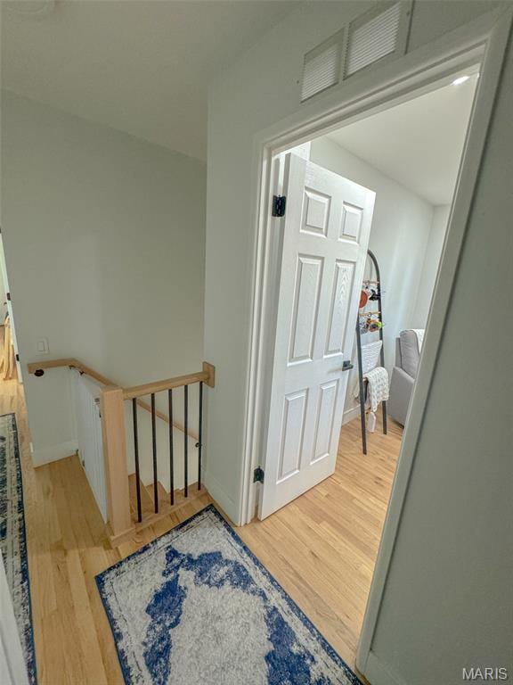 4327 Wickerfield Dr, Saint Louis, MO 63128 - photo 16