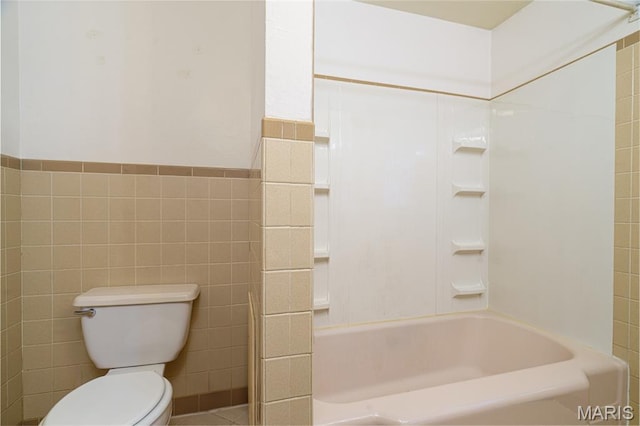 517 E 2nd St, Rolla, MO 65401 - full bathroom featuring tile walls and tub / shower combination