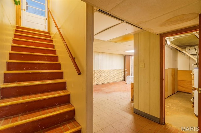 517 E 2nd St, Rolla, MO 65401 - view of staircase