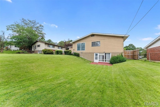 670 Gateswood Dr, Florissant, MO 63033 - rear view of house