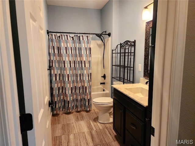 9339 Prairie Ridge Rd, Walsh, IL 62297 - full bathroom with shower / tub combo and vanity