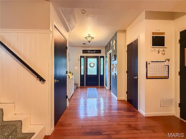 914 Ruby Dr, Farmington, MO 63640 - foyer with wood finished floors and baseboards