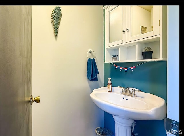 914 Ruby Dr, Farmington, MO 63640 - view of bathroom