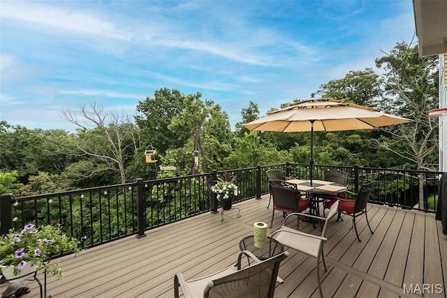 7202 Geneva Manor Ct, Oakville Township, MO 63129 - deck featuring outdoor dining space