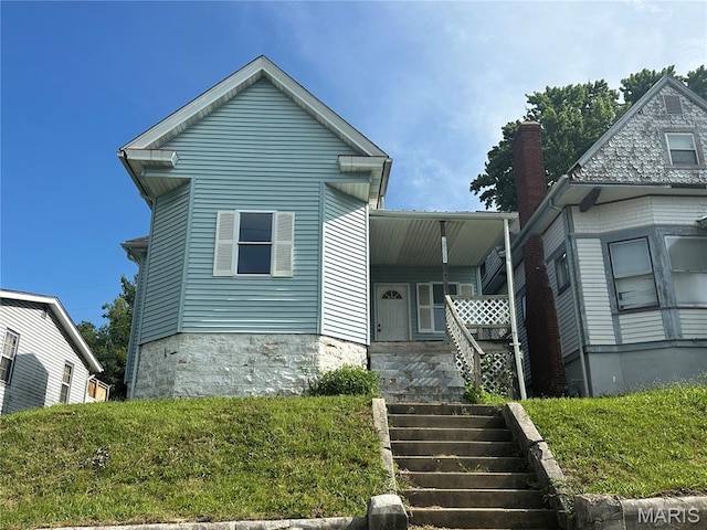 2008 Grace St, Hannibal, MO 63401 - view of front of house featuring stairs