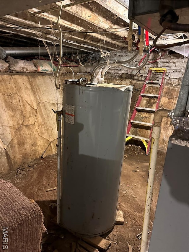 2008 Grace St, Hannibal, MO 63401 - utilities featuring electric water heater