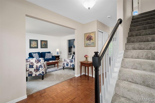 1404 Summerpoint Ln, Fenton, MO 63026