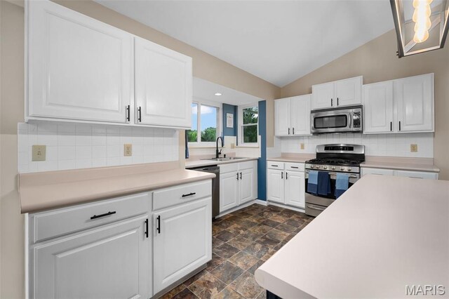 1404 Summerpoint Ln, Fenton, MO 63026