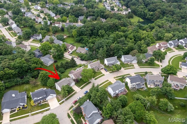 1404 Summerpoint Ln, Fenton, MO 63026
