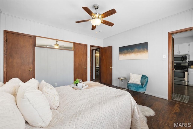 512 N Hills Dr, Saint Louis, MO 63121 - bedroom with wood finished floors and a ceiling fan