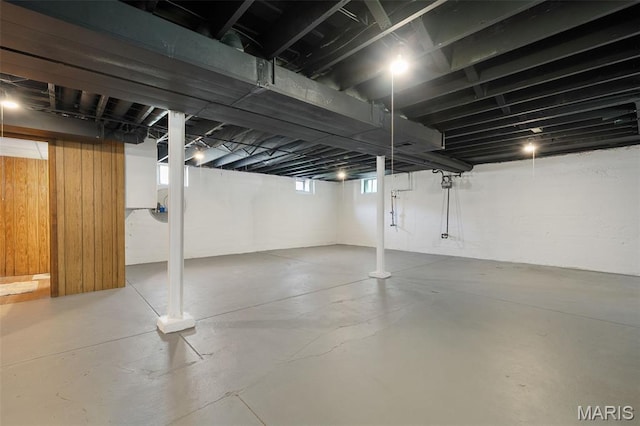 512 N Hills Dr, Saint Louis, MO 63121 - view of below grade area