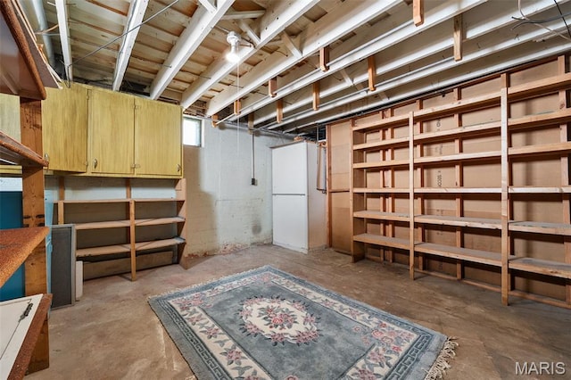 512 N Hills Dr, Saint Louis, MO 63121 - view of basement