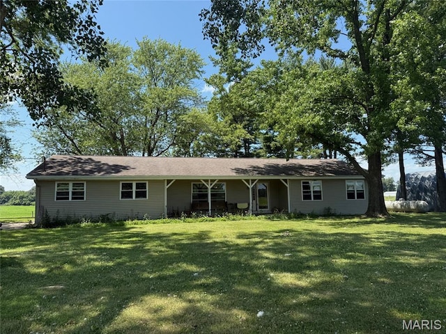 299 E 3050th Ave, Ramsey, IL 62080 - view of front facade with a front yard