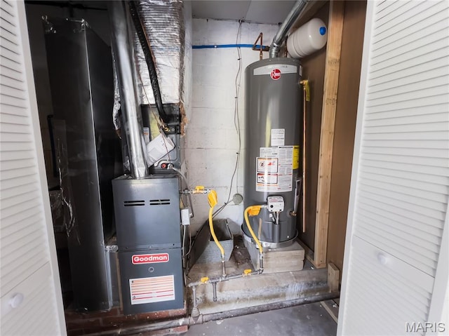 119 Freedom Dr, Belleville, IL 62226 - utilities featuring water heater and heating unit