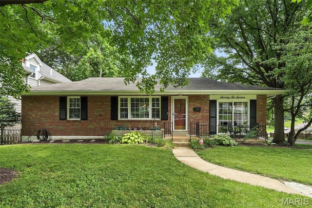 7616 Suffolk Ave, Saint Louis, MO 63119 - single story home featuring brick siding, a front yard, and a porch