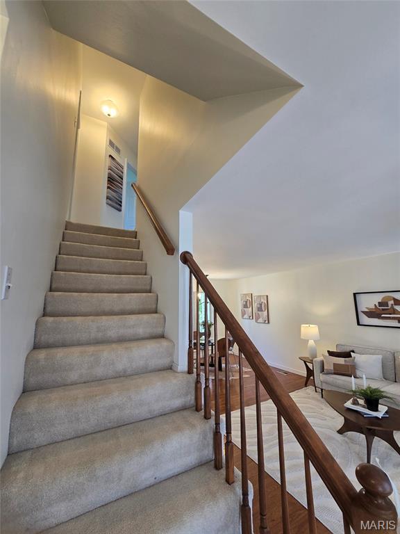 1408 Whispering Creek Dr, Ballwin, MO 63021 - photo 17