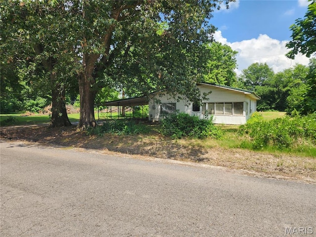 490 1st St, Qulin, MO 63961 - photo 2