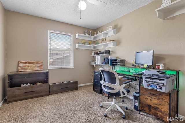 211 Congress St, Park Hills, MO 63601 - carpeted office space with a textured ceiling and a ceiling fan