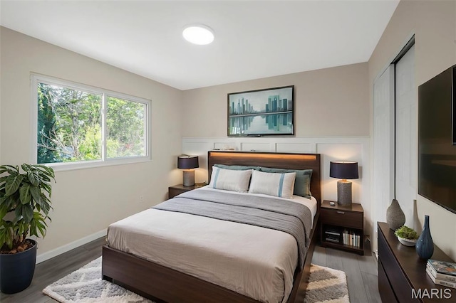 383 Messina Dr, Ballwin, MO 63021 - bedroom with wood finished floors and baseboards