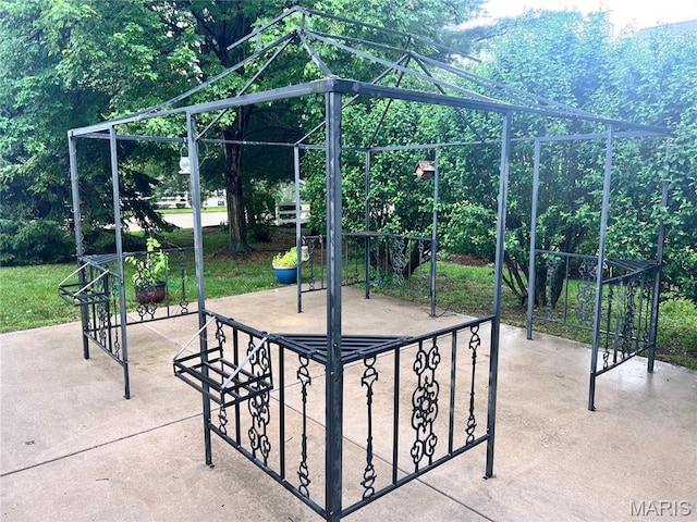 1 Calumet Meadows Ct, Ofallon, MO 63376 - view of patio featuring a gazebo