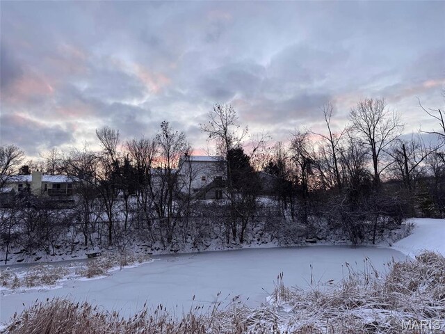 2021 Saint Christopher Way, Arnold, MO 63010