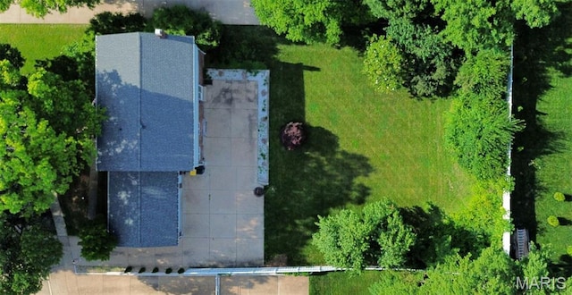 2270 Fairoyal Dr, Des Peres, MO 63131 - photo 22