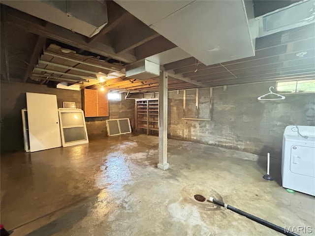 1203 N Main St, Salem, MO 65560 - below grade area with washer / clothes dryer