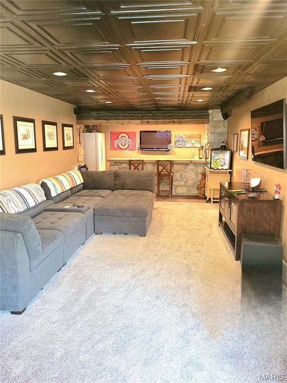 346 Cartpath Ln, Saint Clair, MO 63077 - living area with an ornate ceiling and carpet flooring