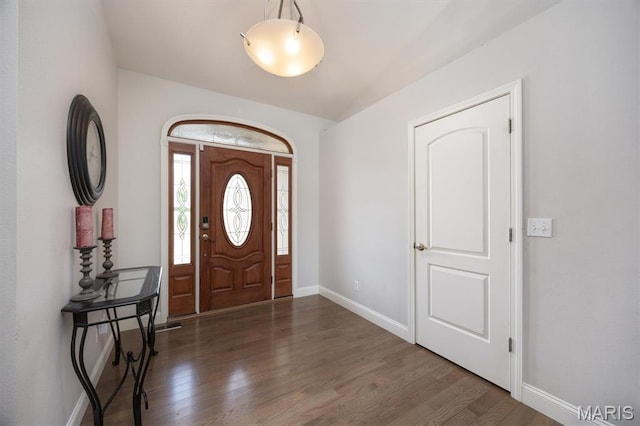 437 Marbleton Cir, Ofallon, IL 62269 - entryway featuring wood finished floors and lofted ceiling