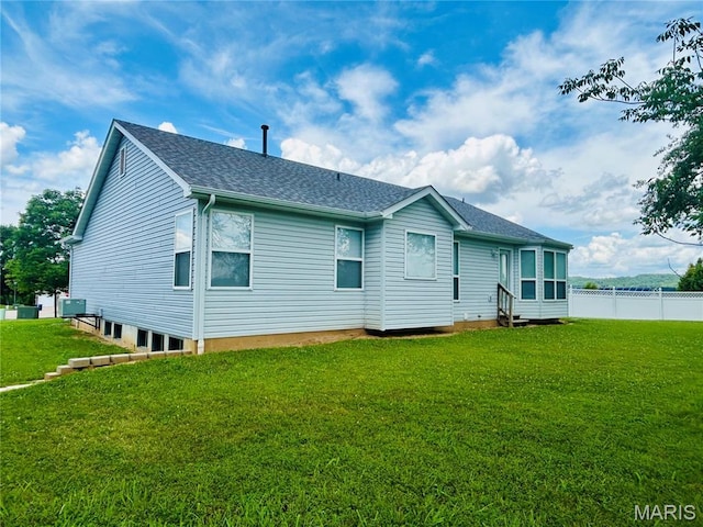 2401 Mountain Range Ct, Pacific, MO 63069 - back of property with entry steps and roof with shingles