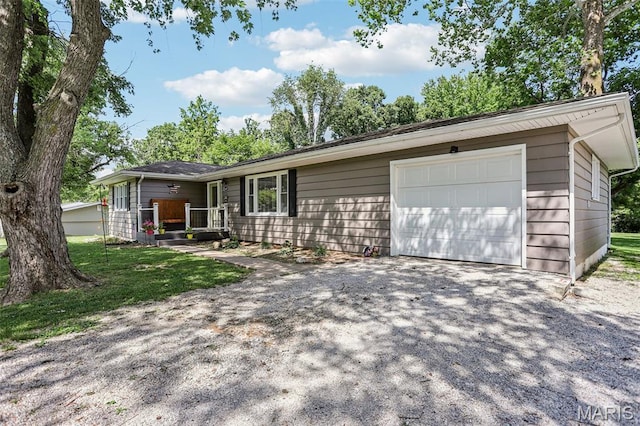 6607 Wenzel Rd, Alton, IL 62002