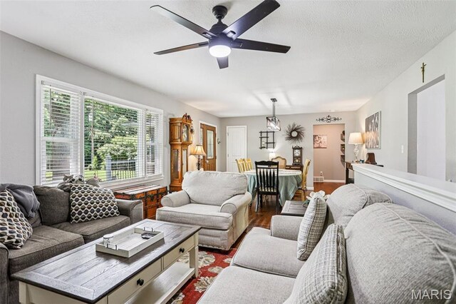 6607 Wenzel Rd, Alton, IL 62002