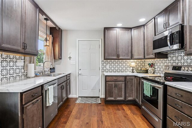 6607 Wenzel Rd, Alton, IL 62002