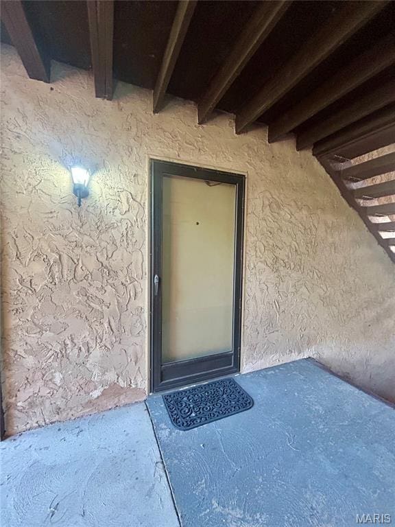 4278 Kay Ln Unit 2, Saint Louis, MO 63123 - property entrance with stucco siding