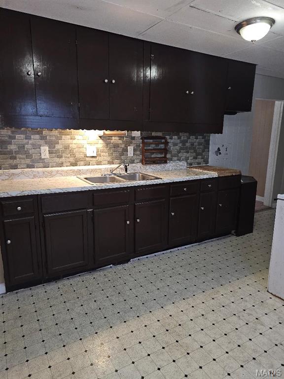 9422 Chester Ave, Saint Louis, MO 63114 - photo 13