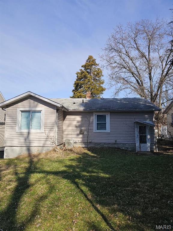 9422 Chester Ave, Saint Louis, MO 63114 - photo 17